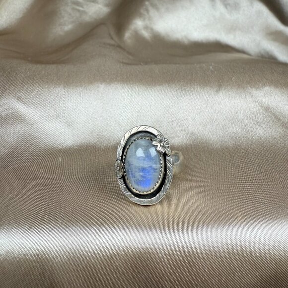 Rainbow Moonstone Silver Ring Oval Gemstone with Floral Frame Jewelry Size 6.5 - Picture 1 of 5